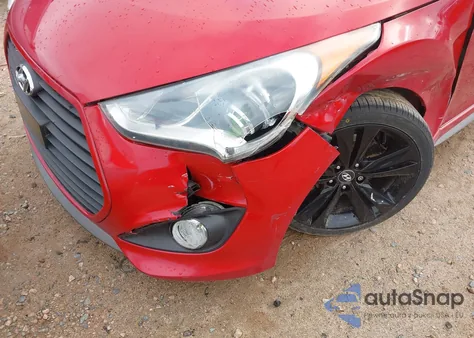 2013 Hyundai Veloster Turbo W/Black z USA, uszkodzony, nr VIN KMHTC6AE1DU110874